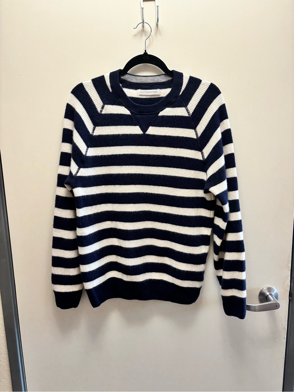 Outerknown wool/cashmere blend Navy and White Striped Crewneck Sweater size xl